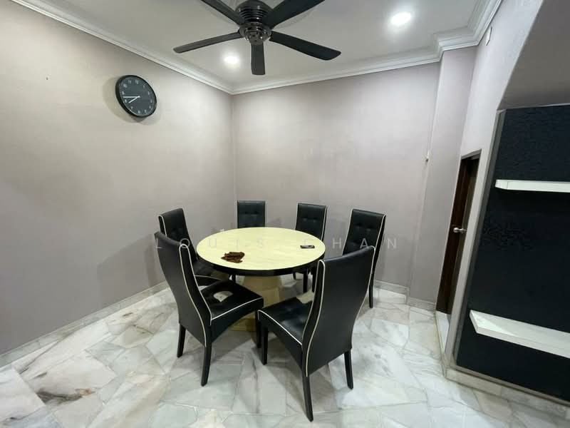 2-storey Terraced House for Sale in Taman Sentosa (Klang) - Louis Chan - Dining Room - PropertyGuru.com.my