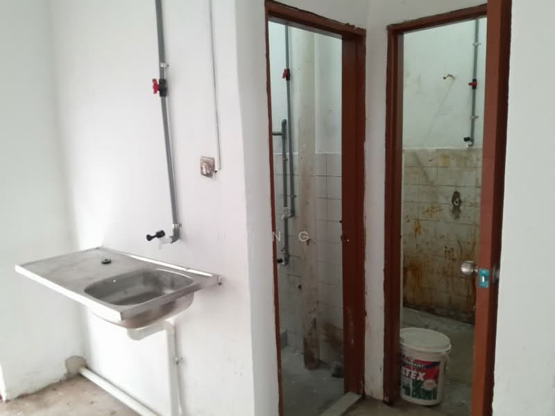 Shop for Rent in Bandar Teknologi Kajang (Kajang) - Chong . - Interior - PropertyGuru.com.my