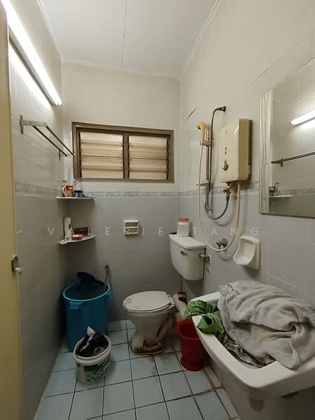 Apartment for Sale at Pangsapuri Carmila - Valerie Tang - Bathroom - PropertyGuru.com.my