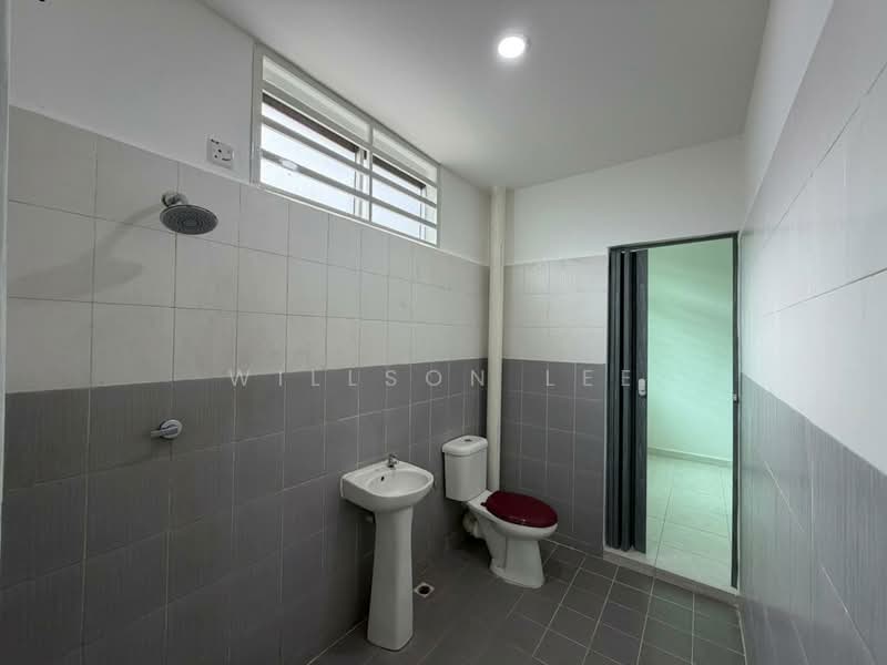 Semi-Detached House for Rent in Taman Impian Indah (Bukit Mertajam) - Willson Lee - Bathroom - PropertyGuru.com.my