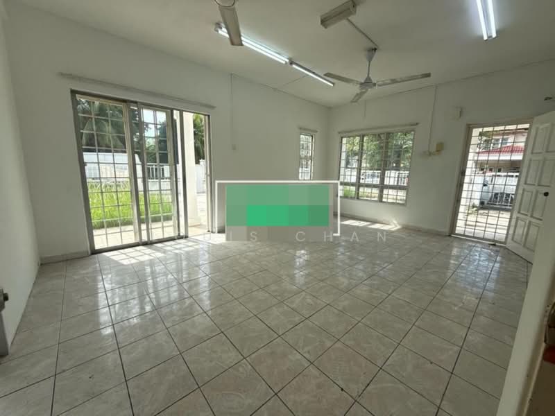 Rumah Teres 2 Tingkat untuk Dijual di Bandar Botanic (Klang) - Louis Chan - Living Room - PropertyGuru.com.my