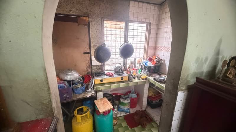 2-storey Terraced House for Sale in Taman Seraya (Ampang) - Bryan Cho - Kitchen - PropertyGuru.com.my