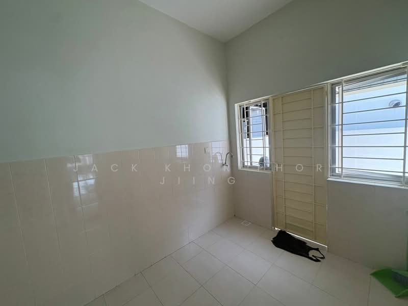 Semi-Detached House for Sale in Setia Impian (Setia Alam) - Jack Khor Phor Jiing - Kitchen - PropertyGuru.com.my