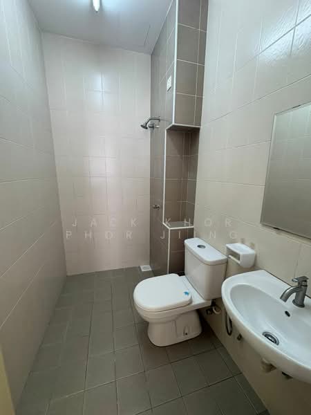Semi-Detached House for Sale in Setia Impian (Setia Alam) - Jack Khor Phor Jiing - Bathroom - PropertyGuru.com.my