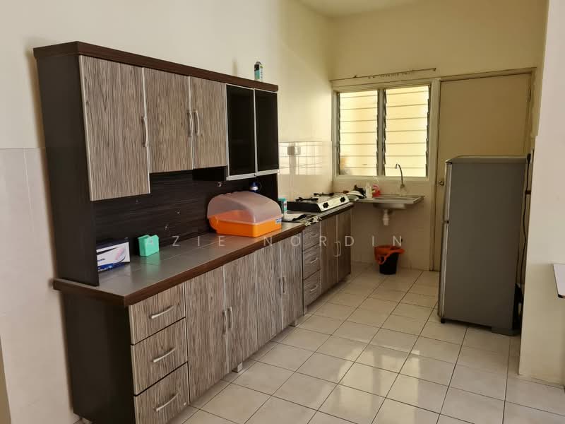 Kondominium untuk Disewa di Platinum Hill PV 5 - Azie Nordin - Kitchen - PropertyGuru.com.my