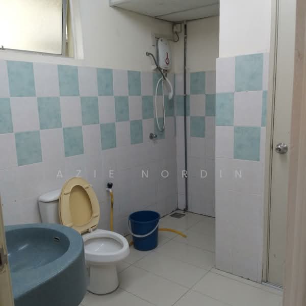 Condominium for Sale at Platinum Hill PV 5 - Azie Nordin - Bathroom - PropertyGuru.com.my