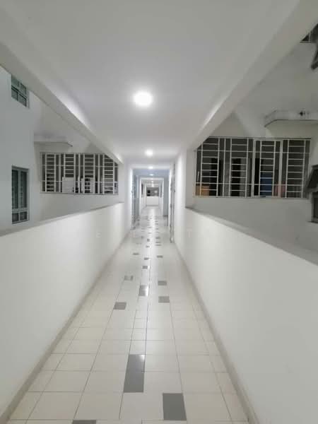Servis Apartment untuk Disewa di Saville @ Kajang - Peter Tan - Corridor - PropertyGuru.com.my