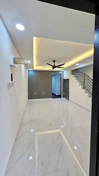 Rumah Teres 2 Tingkat untuk Dijual di Taman Johor Jaya (Johor Bahru) - Kino Jaw - Living Room - PropertyGuru.com.my