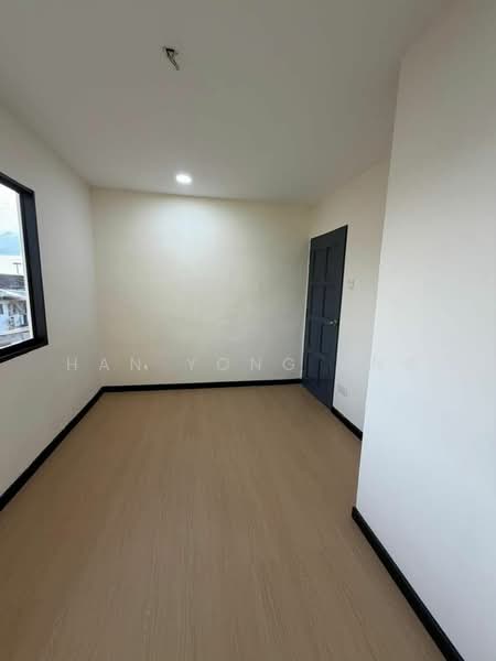 2-storey Terraced House for Sale in Taman Desa Cemerlang (Ulu Tiram) - Han Yong Ang - Interior - PropertyGuru.com.my