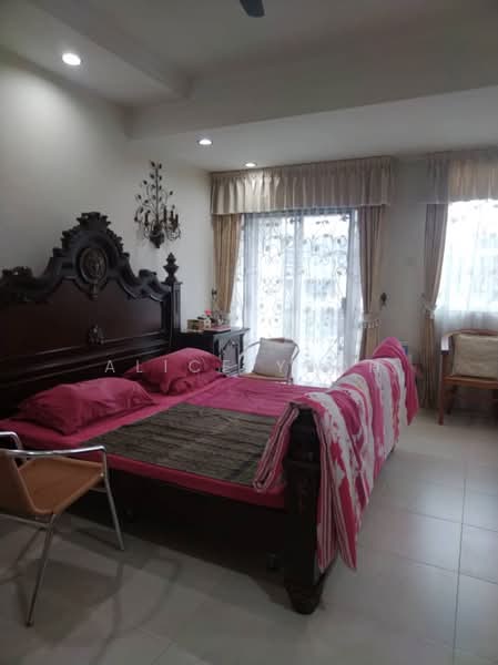 Semi-Detached House for Sale in Taman Teluk Molek (Butterworth) - Alice Yeoh - Bedroom - PropertyGuru.com.my