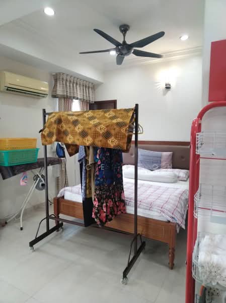 Semi-Detached House for Sale in Taman Teluk Molek (Butterworth) - Alice Yeoh - Bedroom - PropertyGuru.com.my