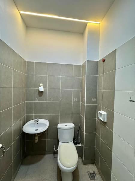 2-storey Terraced House for Sale in Setia Eco Gardens (Gelang Patah) - Alex How - Bathroom - PropertyGuru.com.my