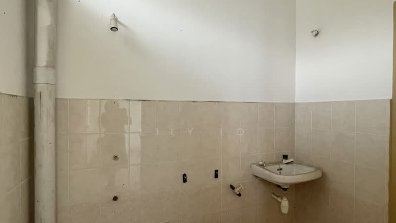 Rumah Teres 2 Tingkat untuk Dijual di Skudai (Johor) - Lily Lo - Bathroom - PropertyGuru.com.my