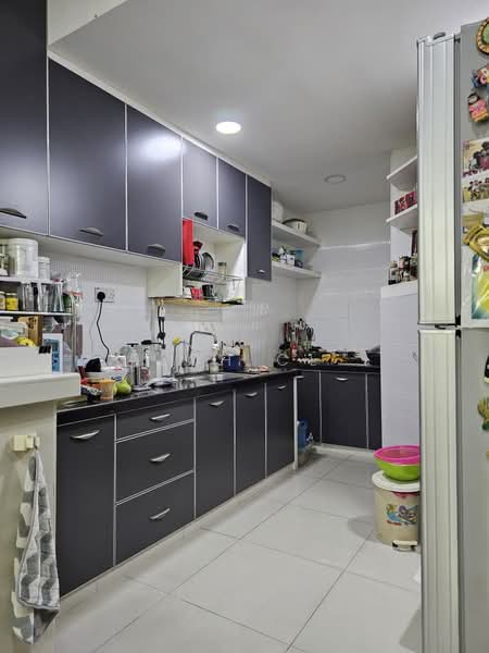 Rumah Teres 3 Tingkat untuk Dijual di Jelutong (Penang) - Loh CL - Kitchen - PropertyGuru.com.my