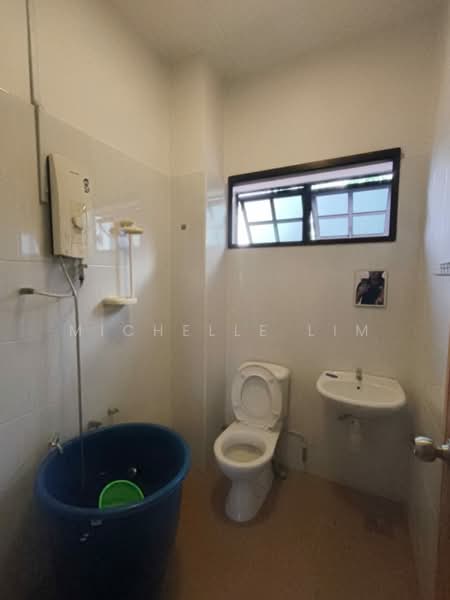 Semi-Detached House for Sale in Taman Daya (Johor Bahru) - Michelle Lim - Bathroom - PropertyGuru.com.my
