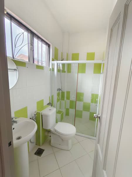 Semi-Detached House for Sale in Seri Palma (Simpang Pulai) - Kelvin Chong - Bathroom - PropertyGuru.com.my