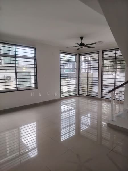 Rumah Teres untuk Dijual di Masai (Johor) - Henry Lee - Living Room - PropertyGuru.com.my