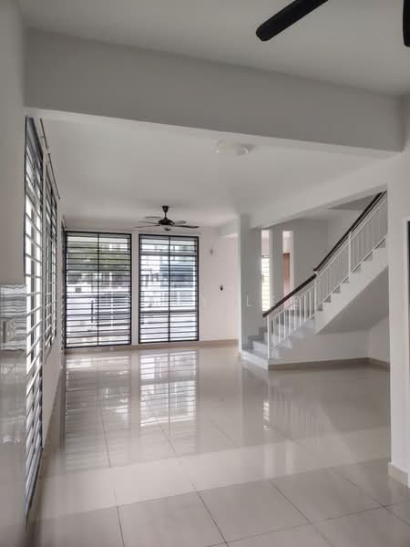 Rumah Teres untuk Dijual di Masai (Johor) - Henry Lee - Living Room - PropertyGuru.com.my