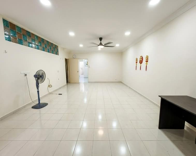 2-storey Terraced House for Sale in Kampung Segambut Tengah (Segambut) - Kelly Lai - Living Room - PropertyGuru.com.my