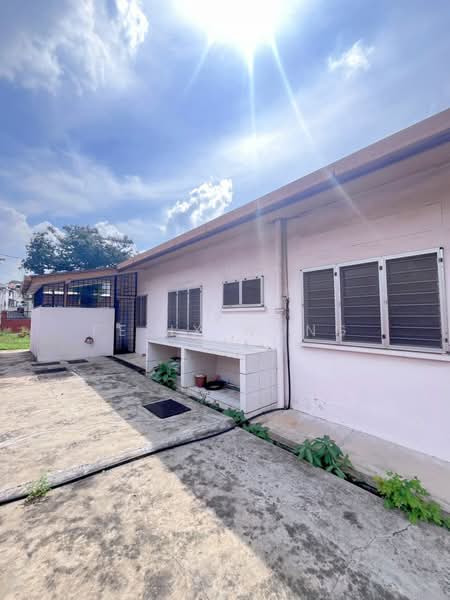 Bungalow for Rent in Seksyen 17 (Petaling Jaya) - Felix Wong - Exterior - PropertyGuru.com.my