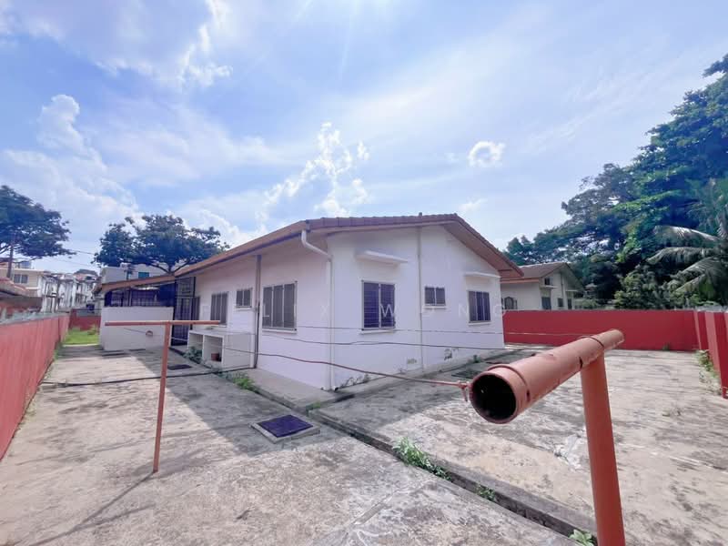 Bungalow for Rent in Seksyen 17 (Petaling Jaya) - Felix Wong - Exterior - PropertyGuru.com.my