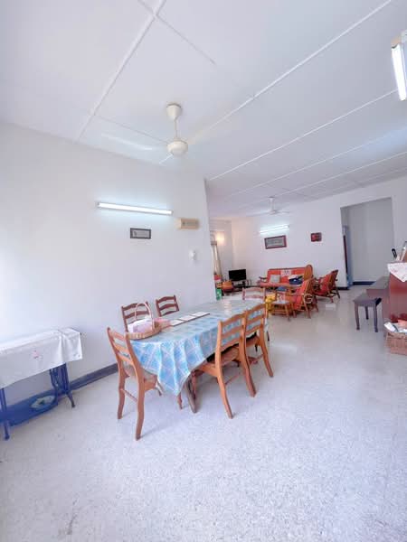 Bungalow for Rent in Seksyen 17 (Petaling Jaya) - Felix Wong - Living Room - PropertyGuru.com.my