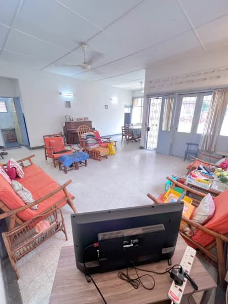 Bungalow for Rent in Seksyen 17 (Petaling Jaya) - Felix Wong - Living Room - PropertyGuru.com.my
