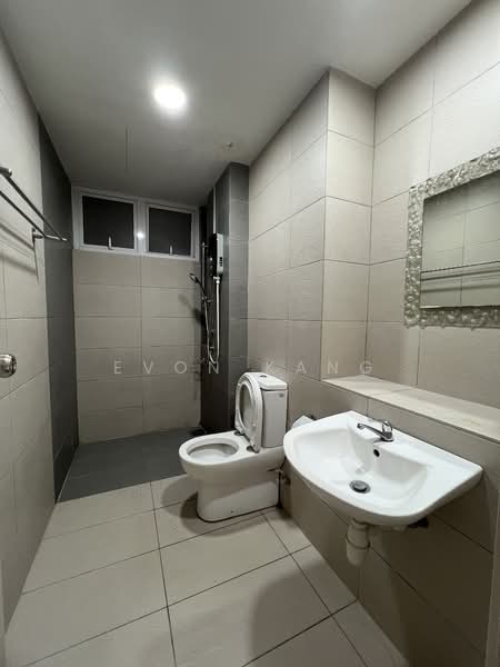 Kondominium untuk Dijual di Gardens Ville - Evon Kang - Bathroom - PropertyGuru.com.my