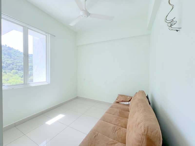 Condominium for Sale at D'Zone Condominium - Angie Khoo - Living Room - PropertyGuru.com.my
