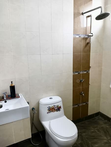 Condominium for Rent at Kristal View - Abby Woo - Bathroom - PropertyGuru.com.my