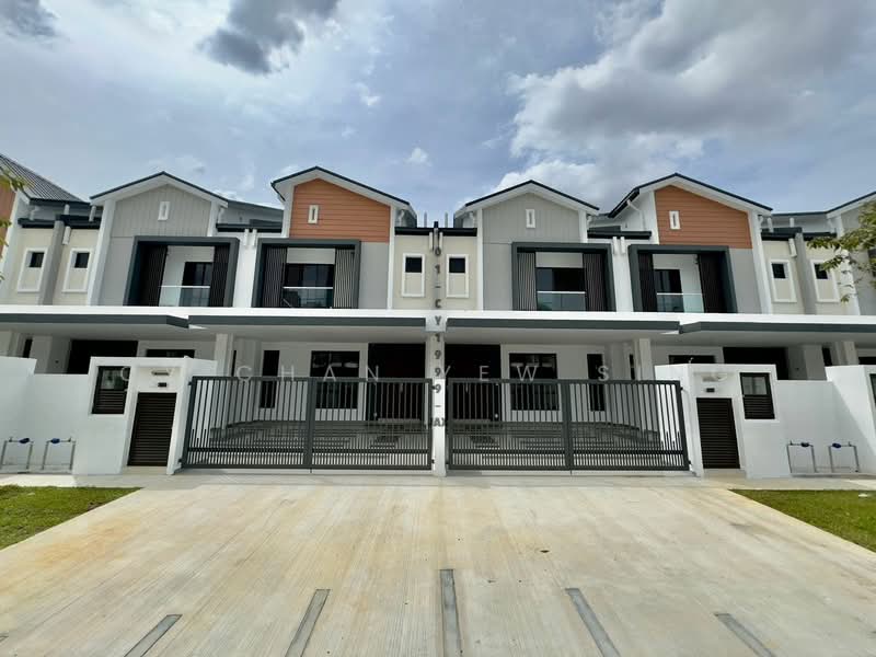 2-storey Terraced House for Sale in Shah Alam (Selangor) - CY Chan Yew Sing - Exterior - PropertyGuru.com.my