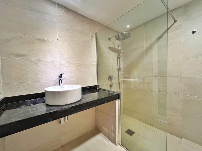 Kondominium untuk Disewa di Menara Mutiara - Valerie Arnesto - Bathroom 1 - PropertyGuru.com.my