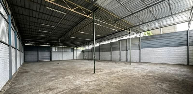 Warehouse for Rent in Bukit Rahman Putra (Sungai Buloh) - Lucas Tan - Interior - PropertyGuru.com.my