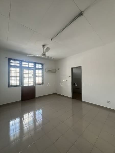 2-storey Terraced House for Sale in Taman Segemal (Butterworth) - Leesa Cheah - Living Room - PropertyGuru.com.my