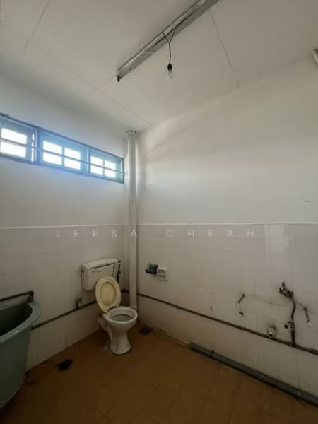 2-storey Terraced House for Sale in Taman Segemal (Butterworth) - Leesa Cheah - Bathroom - PropertyGuru.com.my