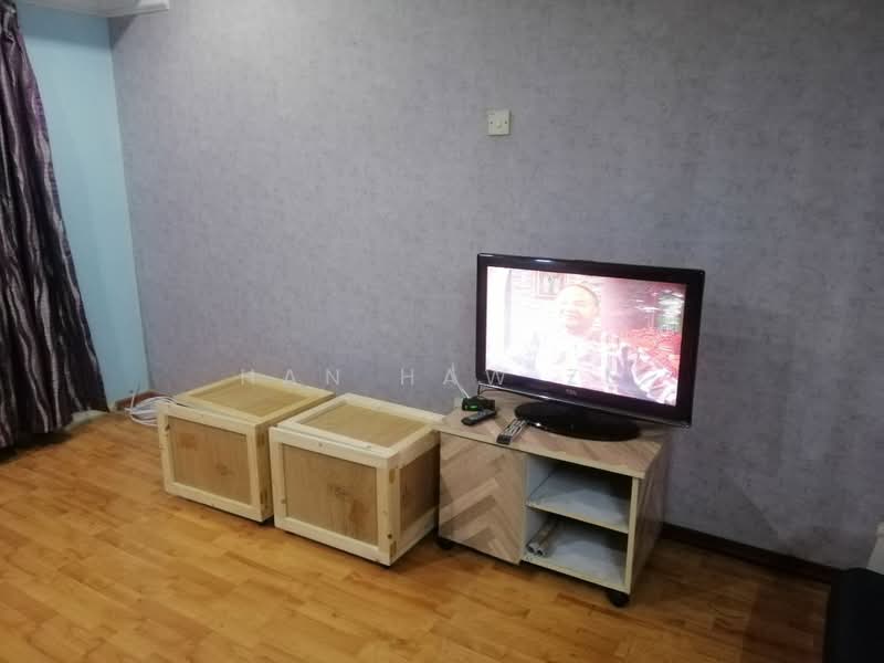 2-storey Terraced House for Rent in Bangi (Selangor) - Han Haw Ze - Living Room - PropertyGuru.com.my