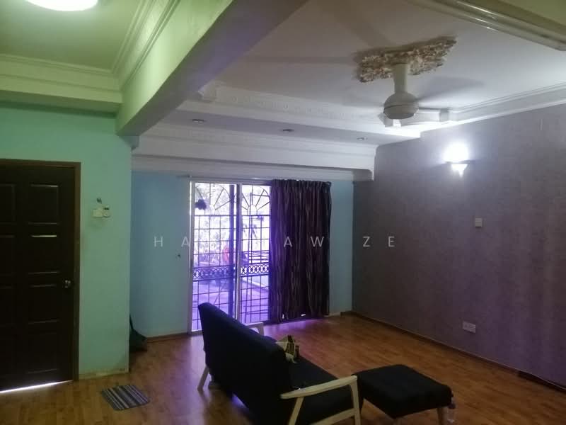 2-storey Terraced House for Rent in Bangi (Selangor) - Han Haw Ze - Living Room - PropertyGuru.com.my
