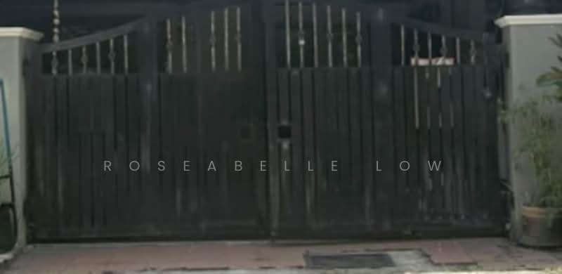 2-storey Terraced House for Sale in Bandar Putra Permai (Seri Kembangan) - Roseabelle Low - Exterior - PropertyGuru.com.my