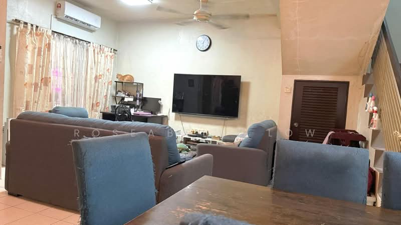 2-storey Terraced House for Sale in Bandar Putra Permai (Seri Kembangan) - Roseabelle Low - Living Room - PropertyGuru.com.my