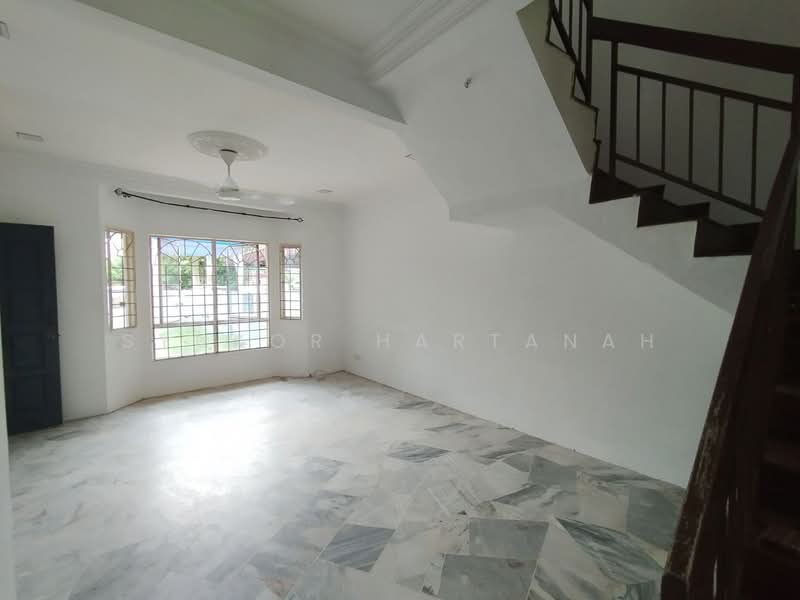 2-storey Terraced House for Sale in Saujana Utama (Selangor) - Syukor Hartanah - Living Room - PropertyGuru.com.my