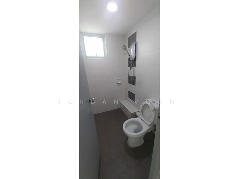 Kondominium untuk Disewa di The Golden Triangle Condominium - Jordan Voon - Bathroom - PropertyGuru.com.my