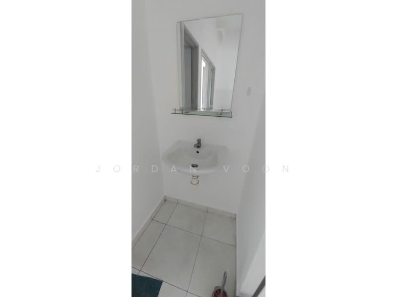 Kondominium untuk Disewa di The Golden Triangle Condominium - Jordan Voon - Bathroom - PropertyGuru.com.my