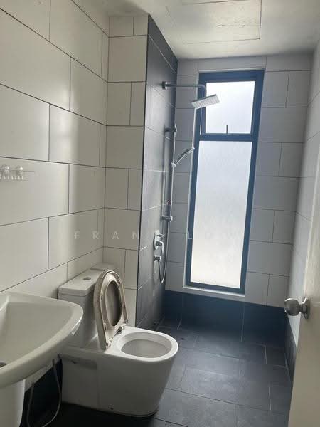 Kediaman Servis untuk Dijual di Urban 360 - Frank Low - PropertyGuru.com.my