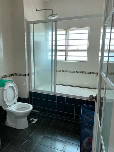 Rumah Teres 2 Tingkat untuk Dijual di Bandar Kinrara Seksyen 6 (Bandar Kinrara) - Junbin Low - Bathroom - PropertyGuru.com.my