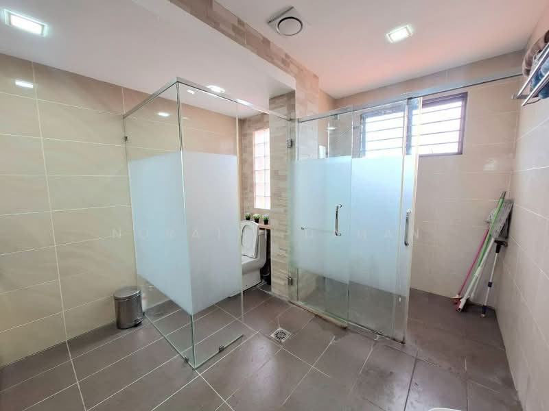 2-storey Terraced House for Sale in Alam Impian (Shah Alam) - Noraini Dahan - Bathroom - PropertyGuru.com.my