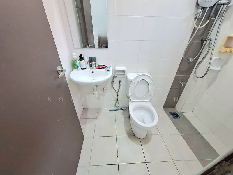2-storey Terraced House for Sale in Alam Impian (Shah Alam) - Noraini Dahan - Bathroom - PropertyGuru.com.my