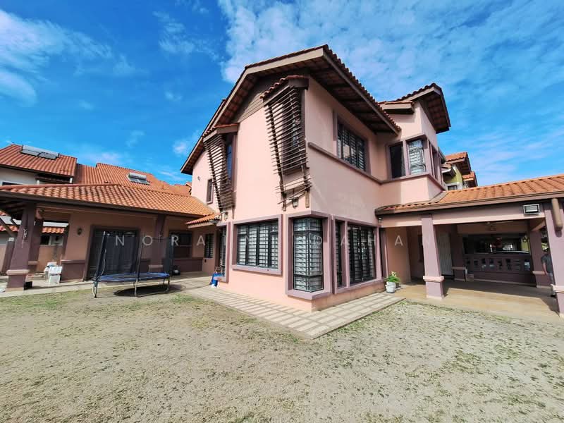 2-storey Terraced House for Sale in Alam Impian (Shah Alam) - Noraini Dahan - Exterior - PropertyGuru.com.my
