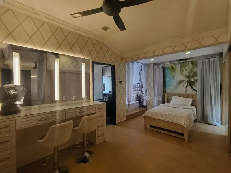 Semi-Detached House for Sale in Austin Perdana (Tebrau) - Seven Kong - Bedroom - PropertyGuru.com.my