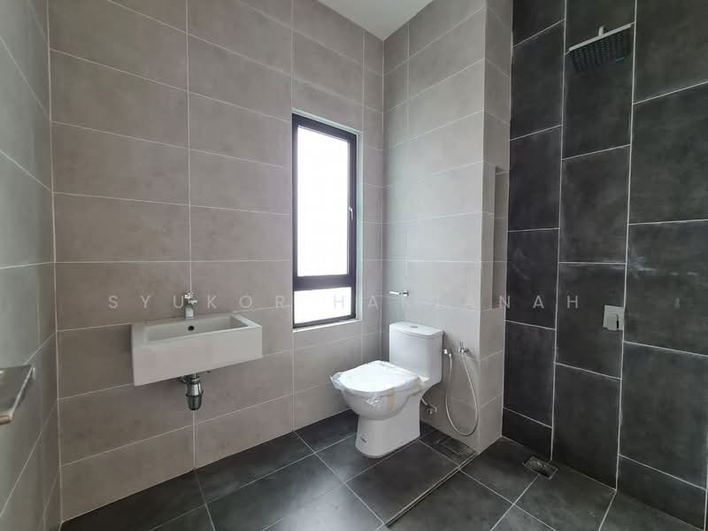 2-storey Terraced House for Sale in Alam Impian (Shah Alam) - Syukor Hartanah - Bathroom - PropertyGuru.com.my