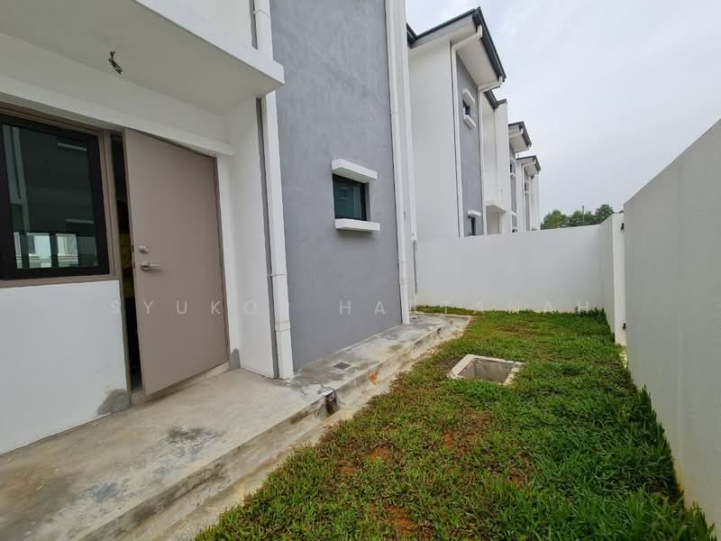 2-storey Terraced House for Sale in Alam Impian (Shah Alam) - Syukor Hartanah - Exterior - PropertyGuru.com.my